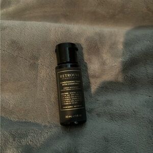 Black Conditioning Toner with Chamomile